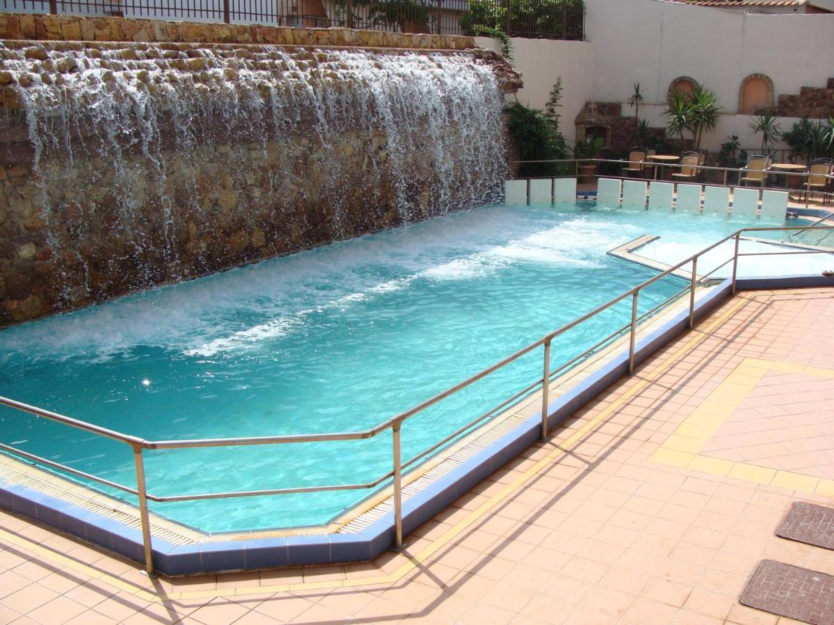 Kapolos Spa Hotel Loutra Aidhipsou Exteriör bild